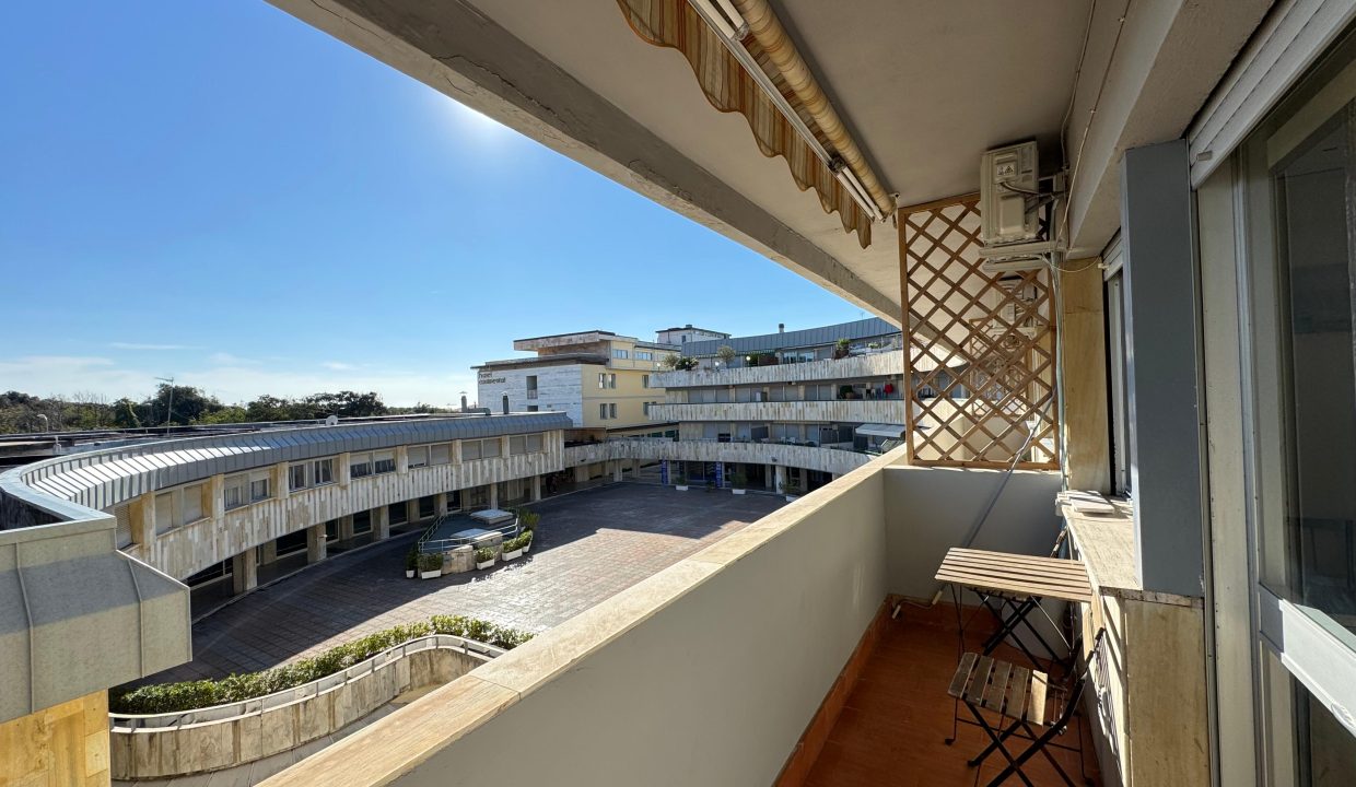 WhatsApp Image 2025-10-15 at 15.37.48 (11)