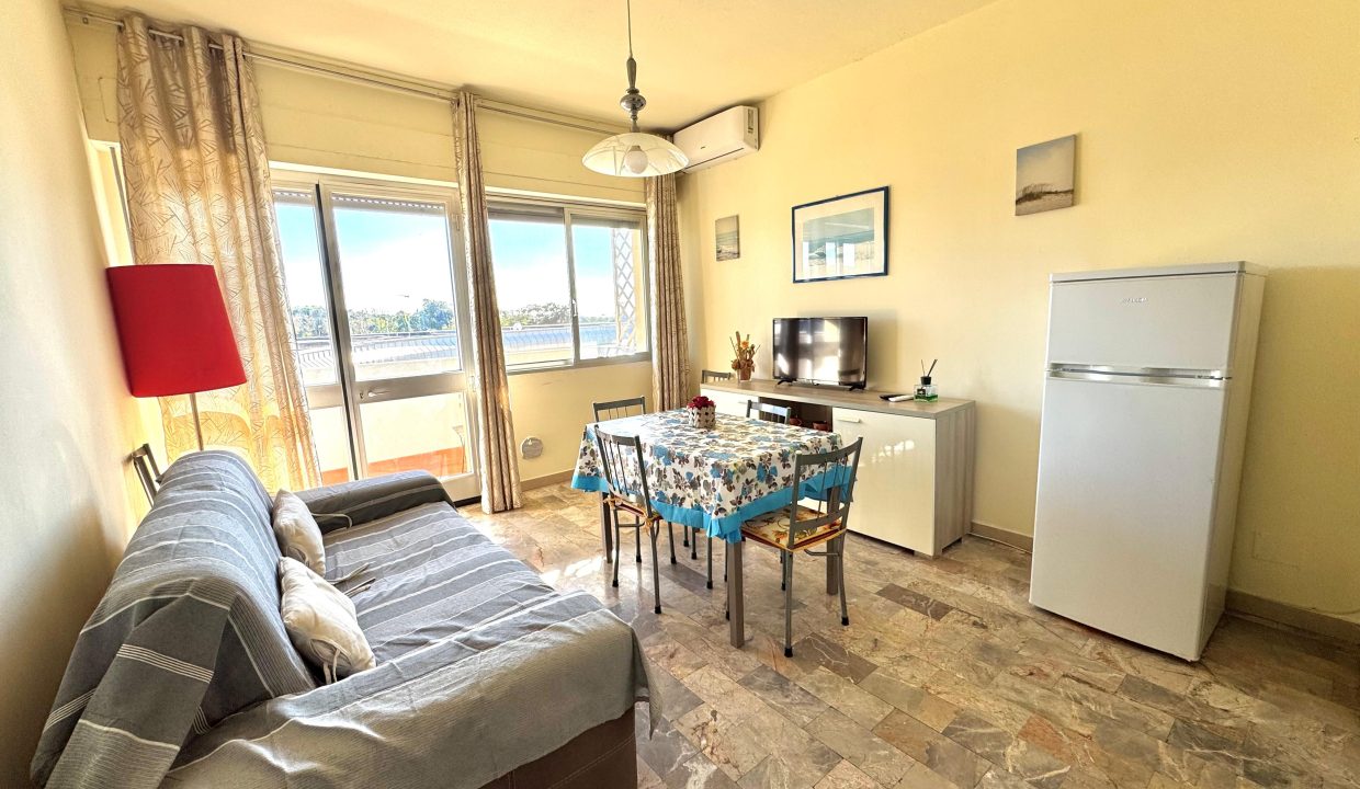 WhatsApp Image 2025-10-16 at 11.00.17