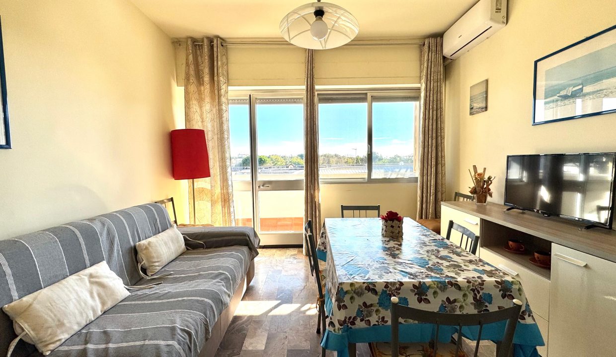 WhatsApp Image 2025-10-16 at 11.00.18 (1)