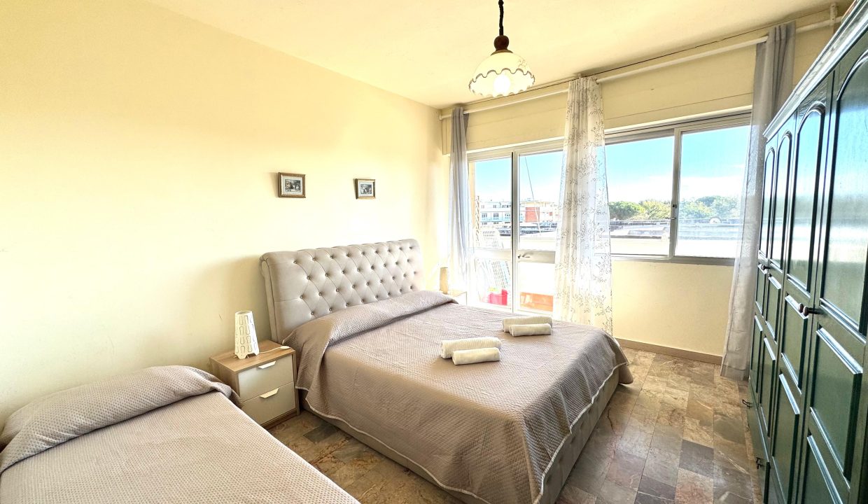 WhatsApp Image 2025-10-16 at 11.00.18 (2)